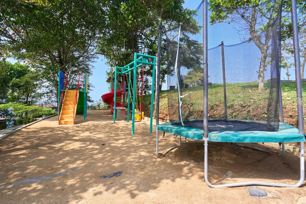 Haze And Kites Resort Munnar Exterior foto